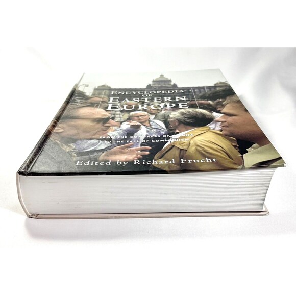 Encyclopedia of Eastern Europe From the Congress of Vienna 2000 Hardback - Picture 4 of 10